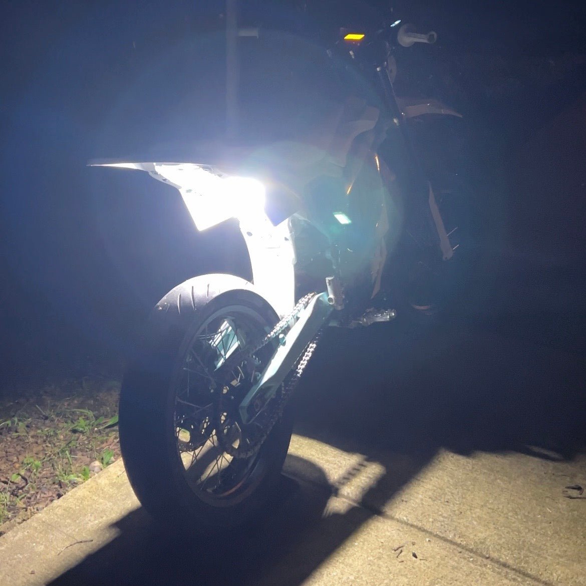Battery Powered Rock Light